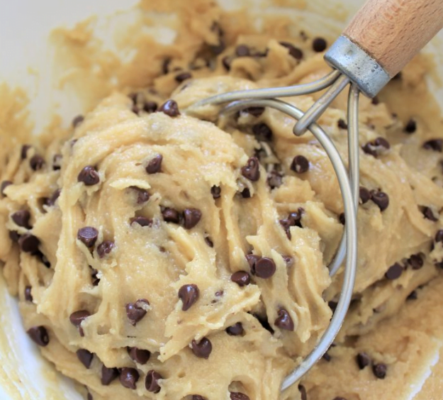 chocolate chip dough