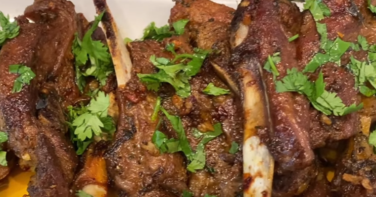 Baked Lamb Shoulder Chops Recipe (Quick and Easy)