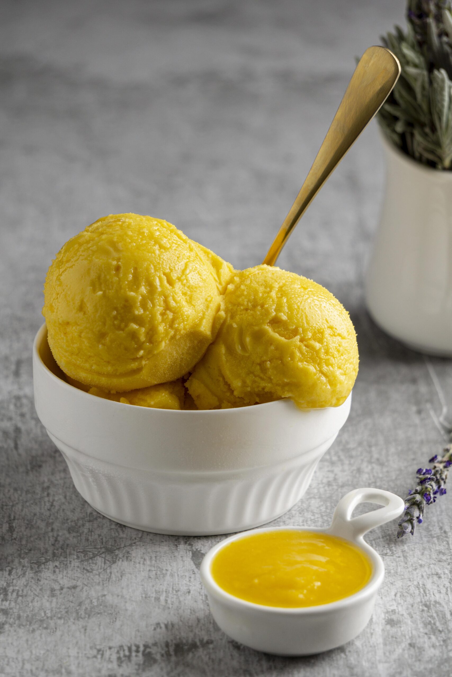 Healthy Mango Ice Cream Recipe with Coconut Milk